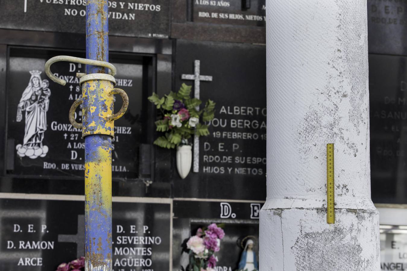 El cementerio de Santander tiene una nave apuntalada desde mayo y no estará listo para Todos los Santos