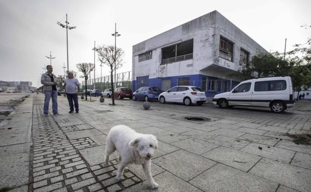 La nave de 'El Vivero' será demolida para ampliar el parque del Barrio Pesquero