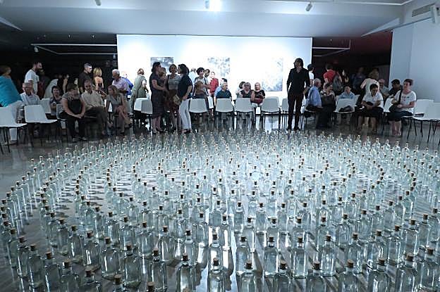  En Madrid. Nieves Álvarez participa en Madrid en la exposición 'Ellas hablan de luz'.