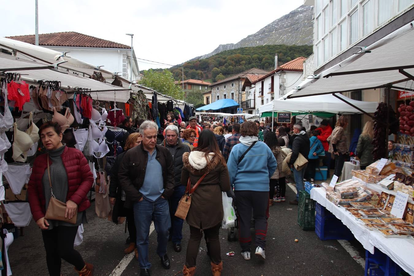 Fotos: Feria de Todos los Santos en Arredondo