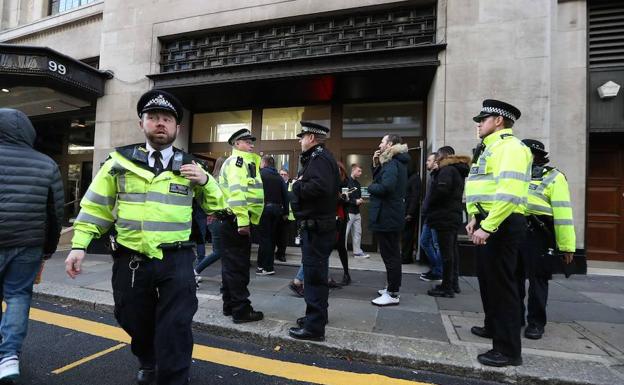 La Policía desaloja la sede de Sony, en Londres, tras una pelea acuchilladas entre dos empleados.