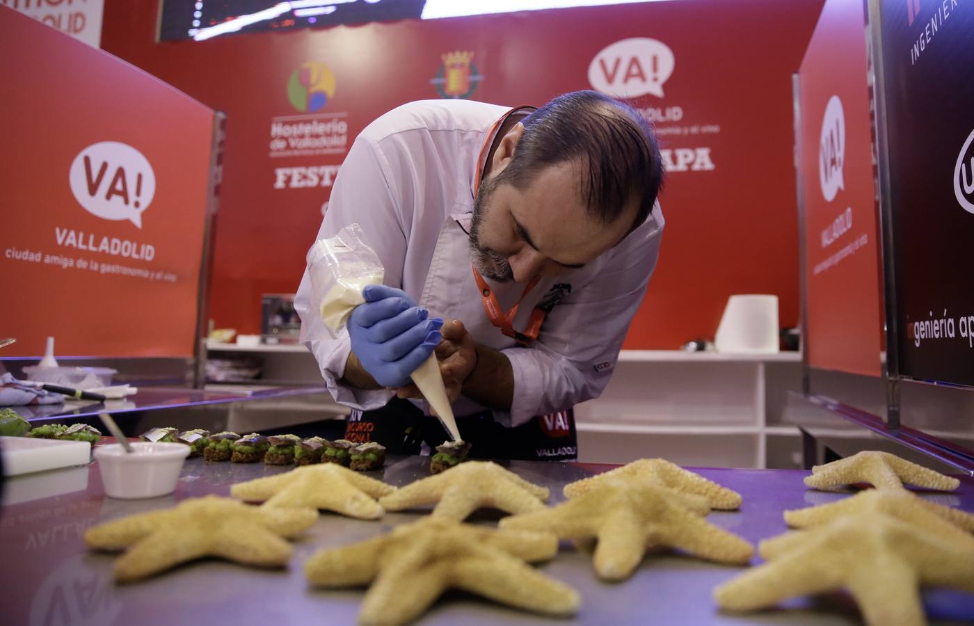 La ciudad castellana acoge el Campeonato Mundial de Tapas y el XIV Concurso Nacional, en el que participan los cocineros Francisco Cotera, del Balneario de Solares, y Nacho Pérez Malagón, de El Pericote de Tanos