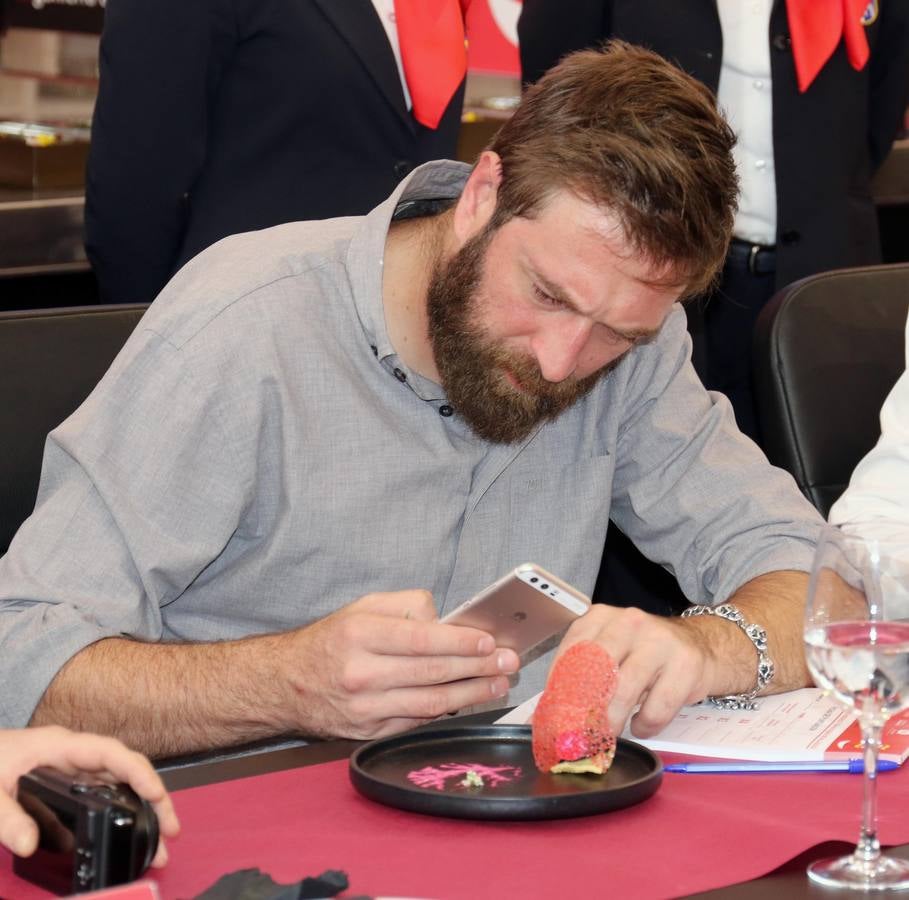 La ciudad castellana acoge el Campeonato Mundial de Tapas y el XIV Concurso Nacional, en el que participan los cocineros Francisco Cotera, del Balneario de Solares, y Nacho Pérez Malagón, de El Pericote de Tanos