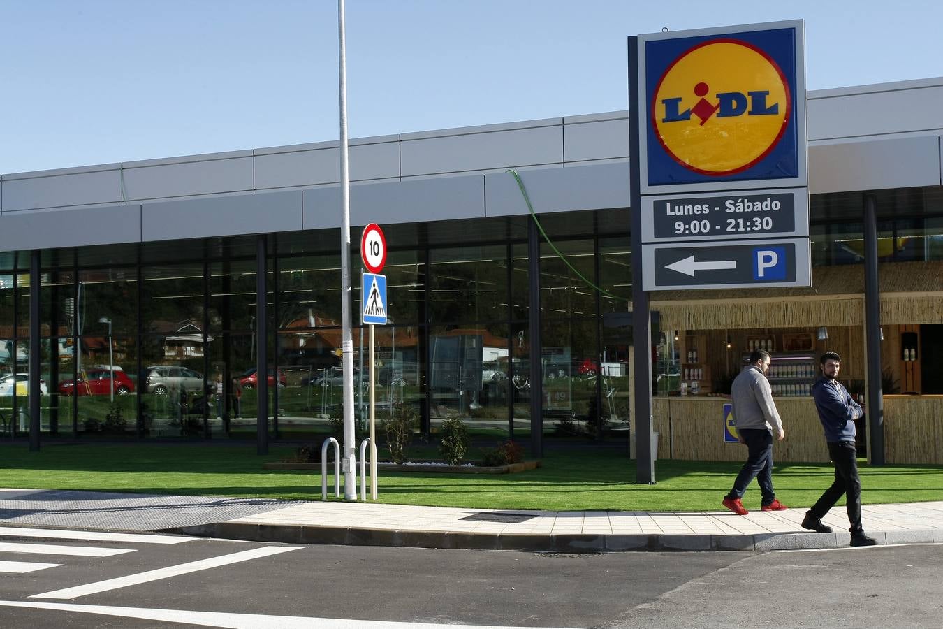 Fotos: Inaugurado el supermercado Lidl en el Área Comercial de Ganzo