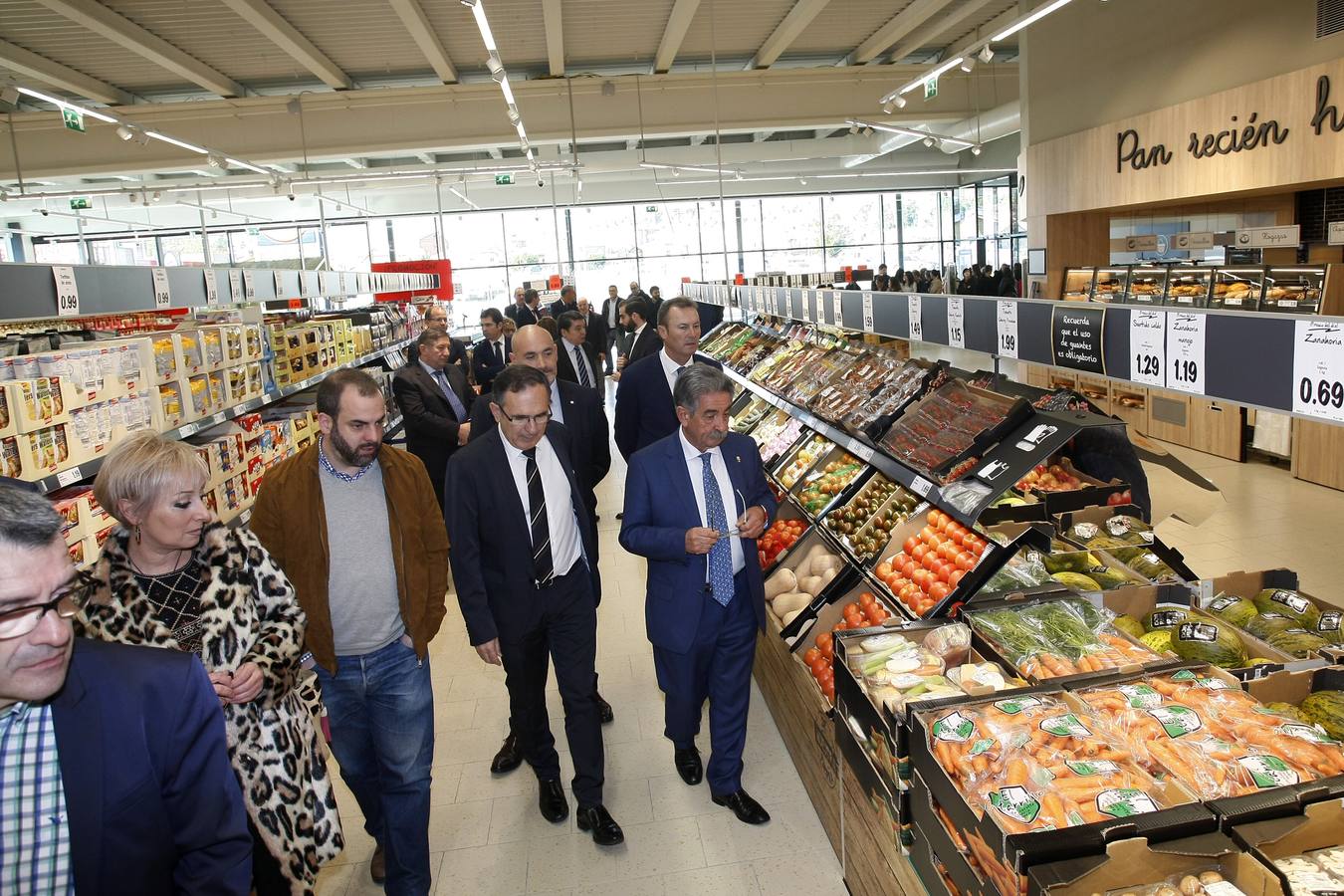 Fotos: Inaugurado el supermercado Lidl en el Área Comercial de Ganzo