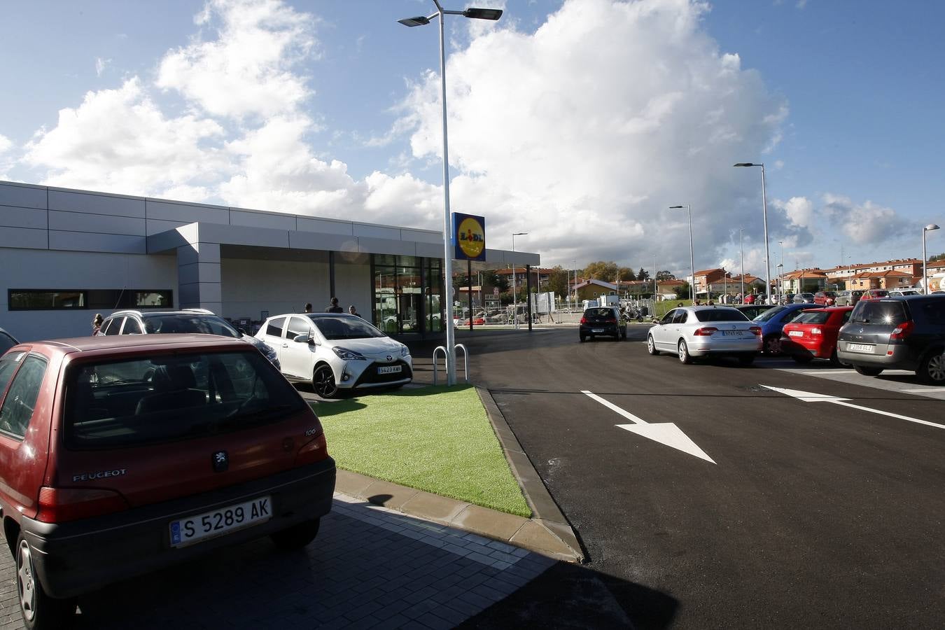 Fotos: Inaugurado el supermercado Lidl en el Área Comercial de Ganzo