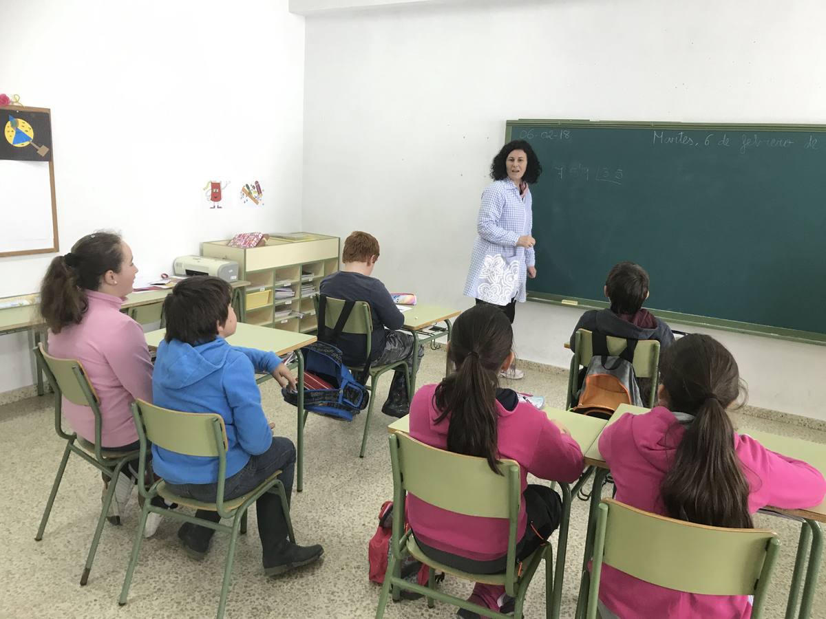 Imagen de archivo de la escuela de San Pedro del Romeral.
