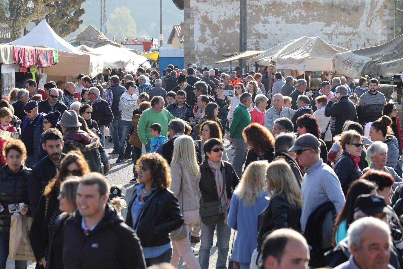 La villa cántabra se volcó con la celebración de su tradicional feria de la Alubia.