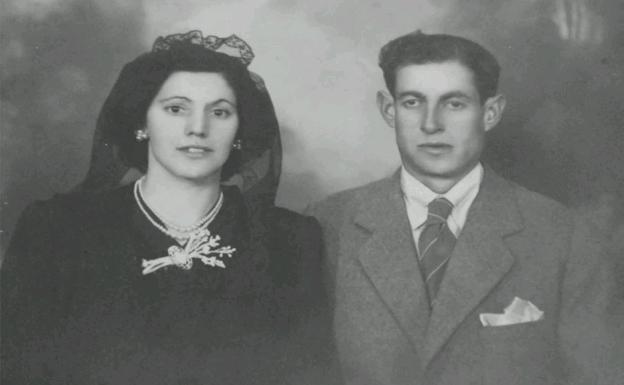 1947. Boda de Emilio Ruiz Fernández y Guadalupe Cuevas Ruiz.