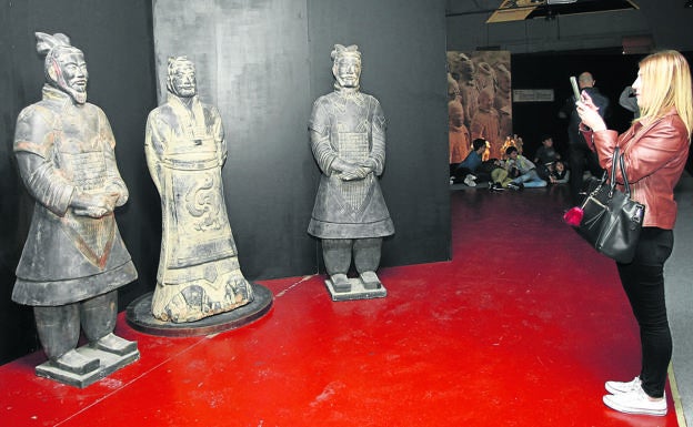 Los soldados de Xian conquistan al público