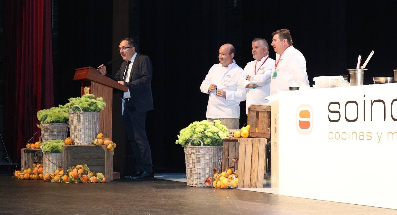 La capital del Besaya se convierte durante tres días en el centro nacional de la gastronomía con actividades de formación, innovación y exhibición con catas y stands