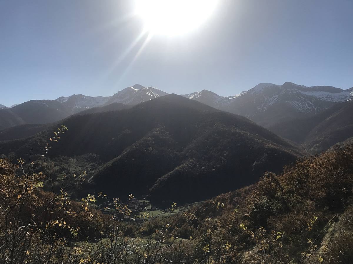 La ruta es ideal para gente que no se ve capacitada para meterse en alta montaña y lo que busca es dar un buen paseo