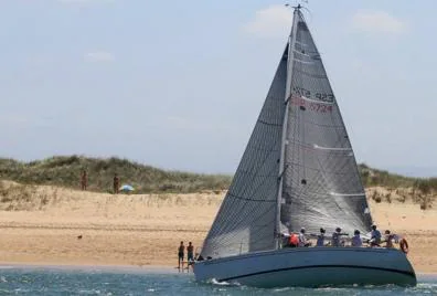 Imagen secundaria 1 - Días después de hacer cumbre en el Cervino, volvimos a Santander y disfruté de mi otra gran pasión: el mar.