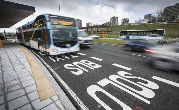 Un abogado resucita la batalla contra el MetroTUS y pide su anulación en los tribunales