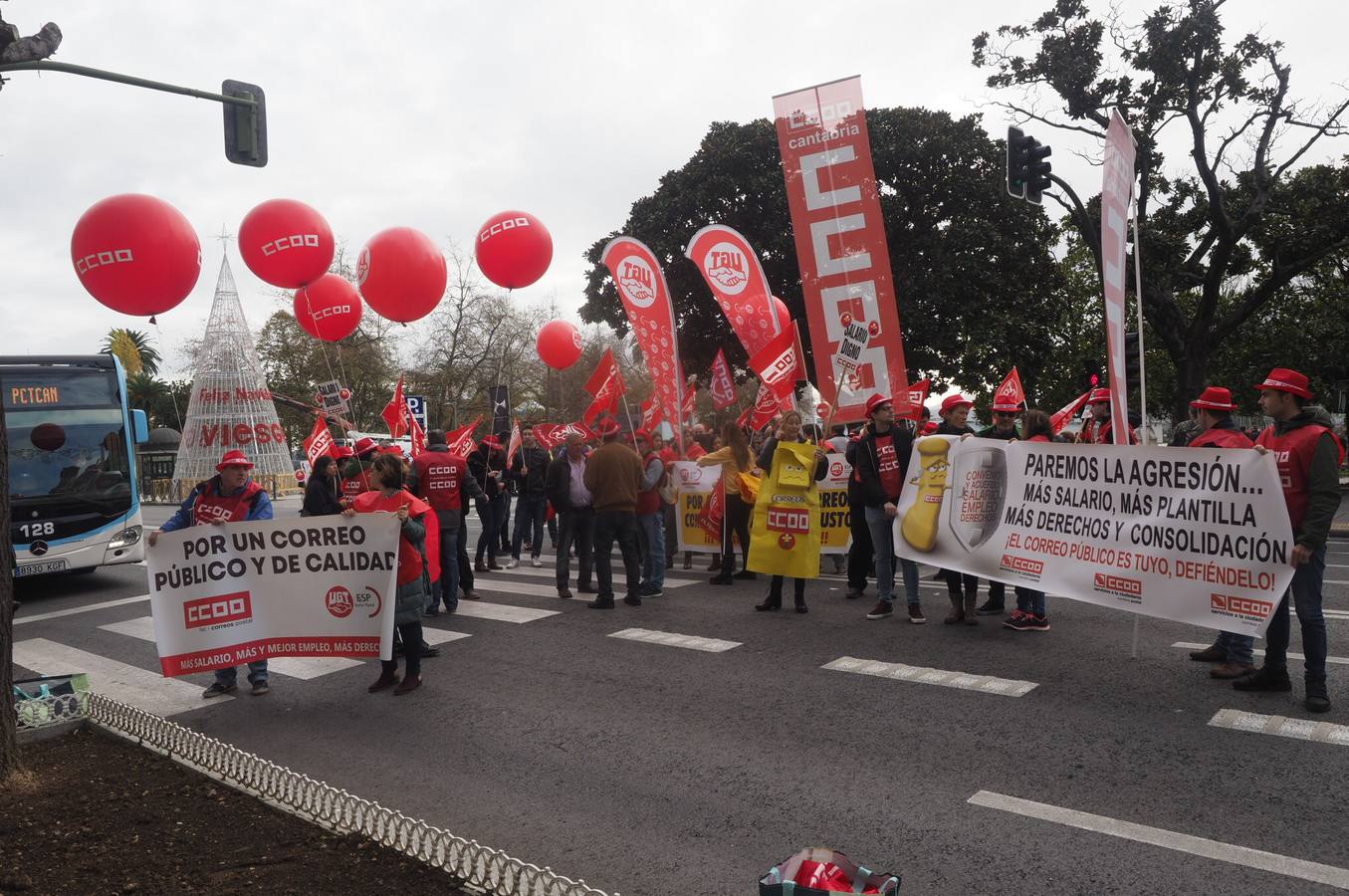 Fotos: Protesta de los trabajadores de Correos