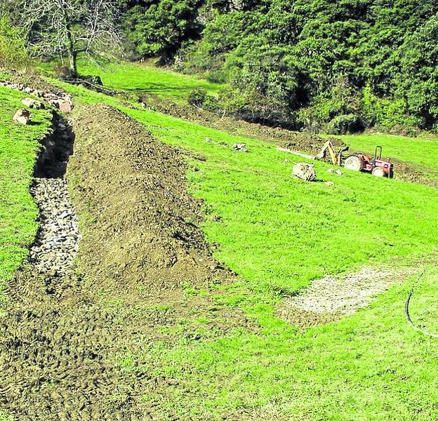 Finca donde Marcos cava las zanjas y las rellena. 