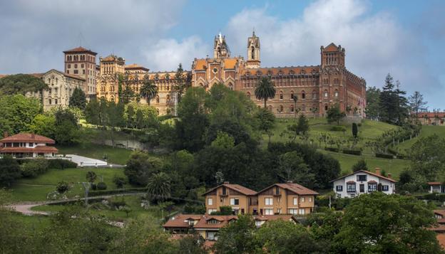  El edificio de la antigua Universidad Pontificia, sede de la Fundación Comillas.