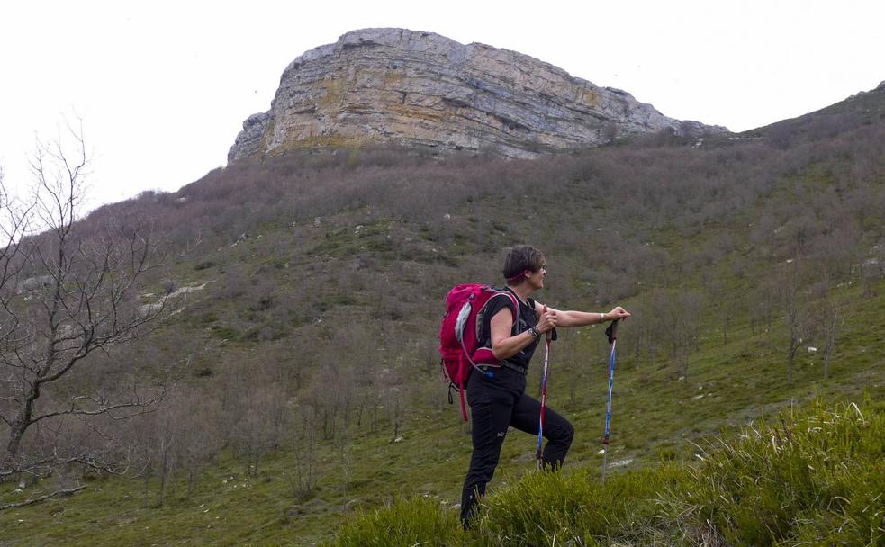 En un breve descanso durante el ascenso a la Peña Camesía. 