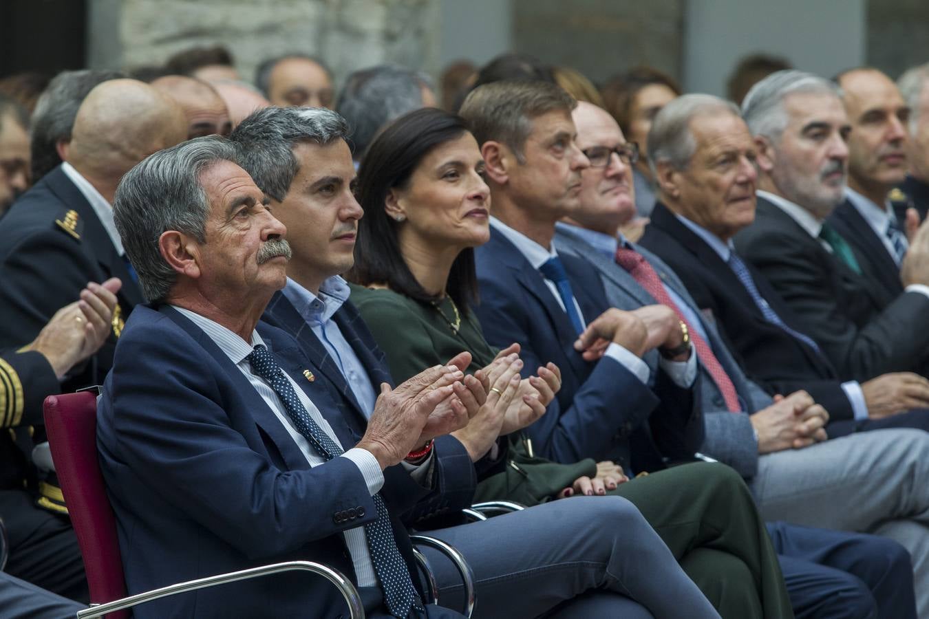 Fotos: Cantabria celebra el 40 cumpleaños de la Constitución