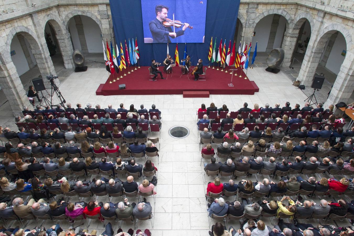 Fotos: Cantabria celebra el 40 cumpleaños de la Constitución