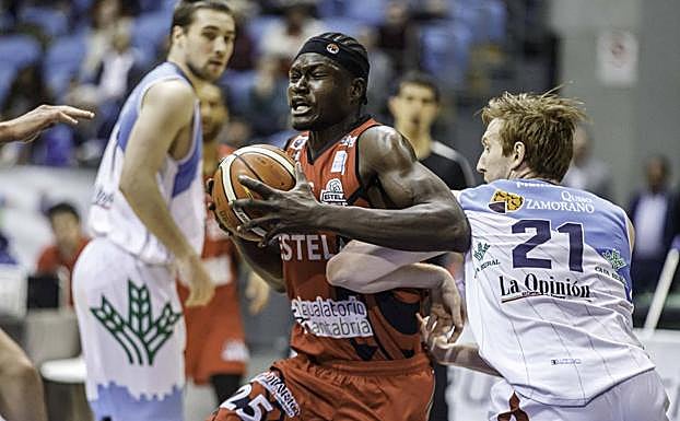 Un instante del partido.