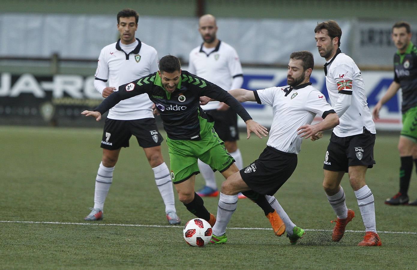 El conjunto cántabro no pudo pasar del empate a cero en Gernika