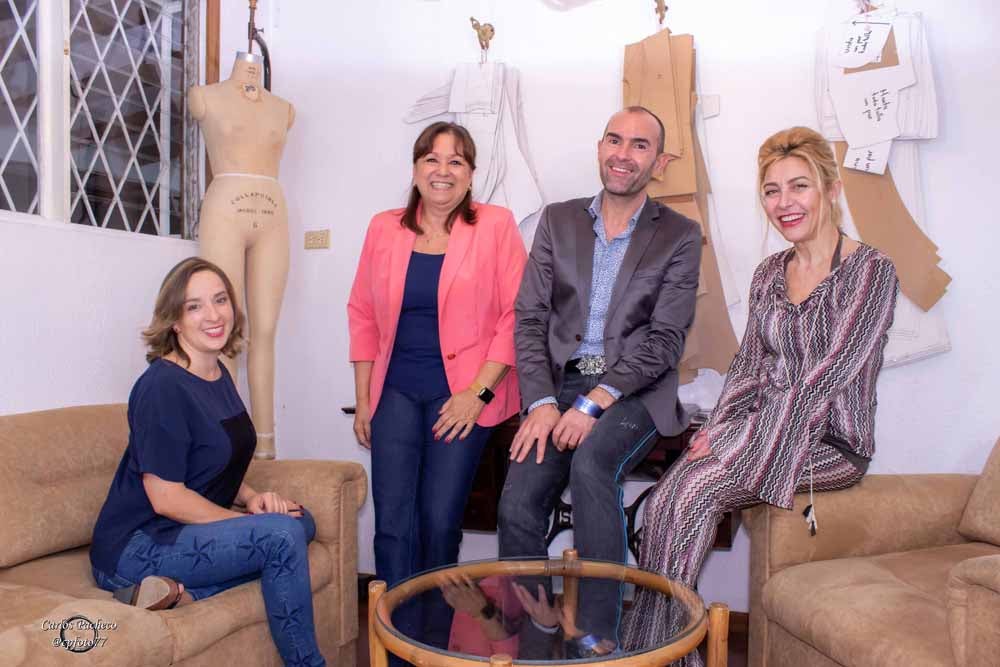 La visita al país centroamericano de los expertos en moda Carmen Zúmel y José Luis Callejo resultó muy fructífera, con diferentes formaciones y planes de colaboración en el futuro