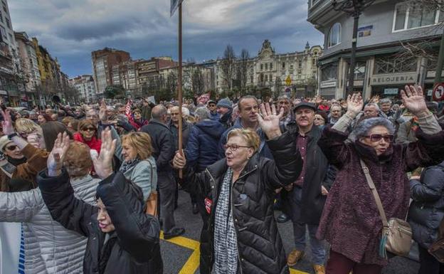 La pensión media de jubilación es de 1.177 euros, 40 más que hace un año