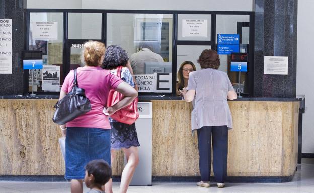 El Ayuntamiento de Santander modifica la relación de puestos de trabajo para crear 29 plazas nuevas