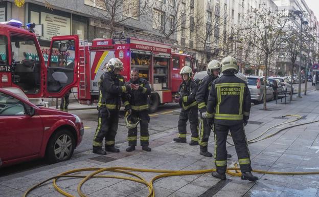 Imagen principal - «Mira tú qué manera de acabar este maldito año»