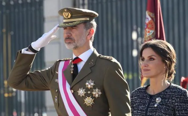 Los Reyes Felipe y Letizia presiden la tradicional celebración de la Pascua Militar.