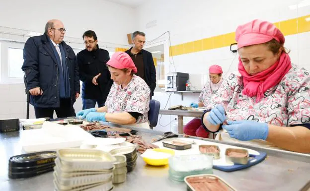 Oria felicita a Conservas El Capricho por «colocar a Cantabria en la élite alimentaria mundial» con el premio SIAL Innovation 2018