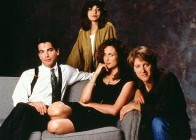 Imagen secundaria 1 - Dos fotogramas y una imagen promocional de la película.