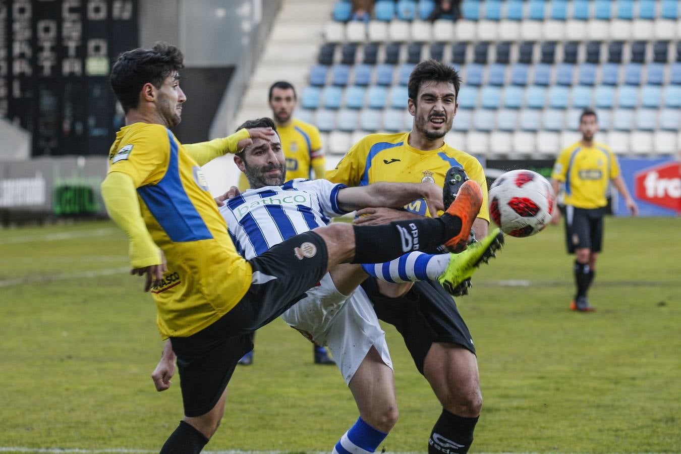 Fotos: Las mejores imágenes del partido de la Gimnástica frente al Real Unión