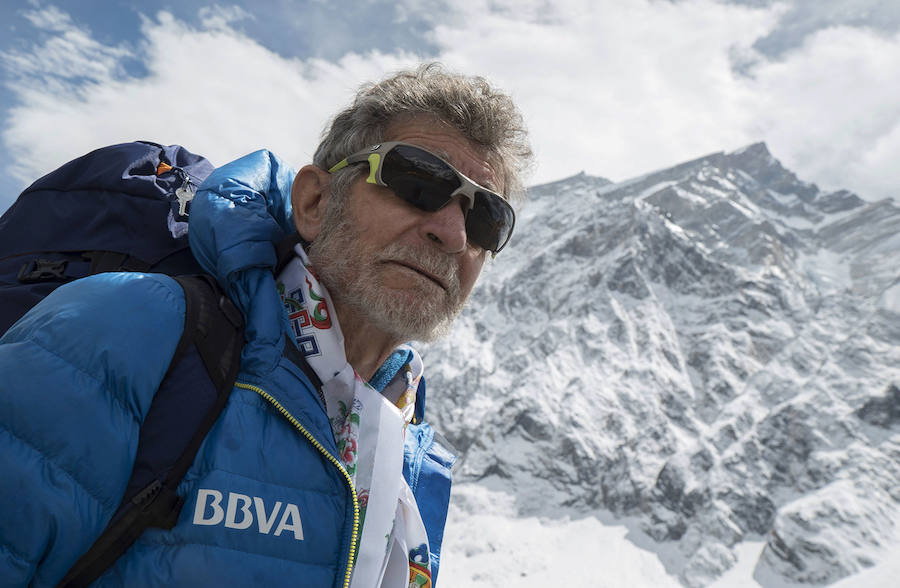 El veterano montañero, que el 5 de febrero cumplirá 80 años, se recupera de una operación de rodilla para ascender al Dhaulagiri la próxima primavera