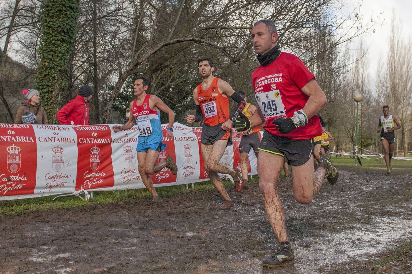 Fotos: Doblete del Piélagos en el Campeonato Regional de cross por Clubes