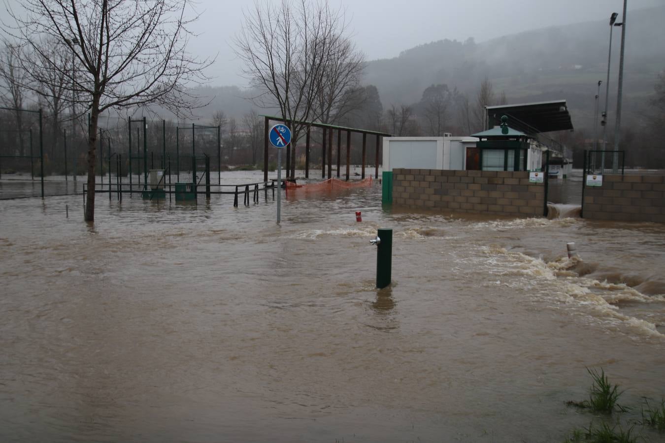 Imágenes de las inundaciones en las zonas de Ampuero y Soba