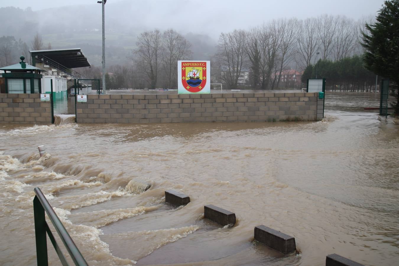 Imágenes de las inundaciones en las zonas de Ampuero y Soba