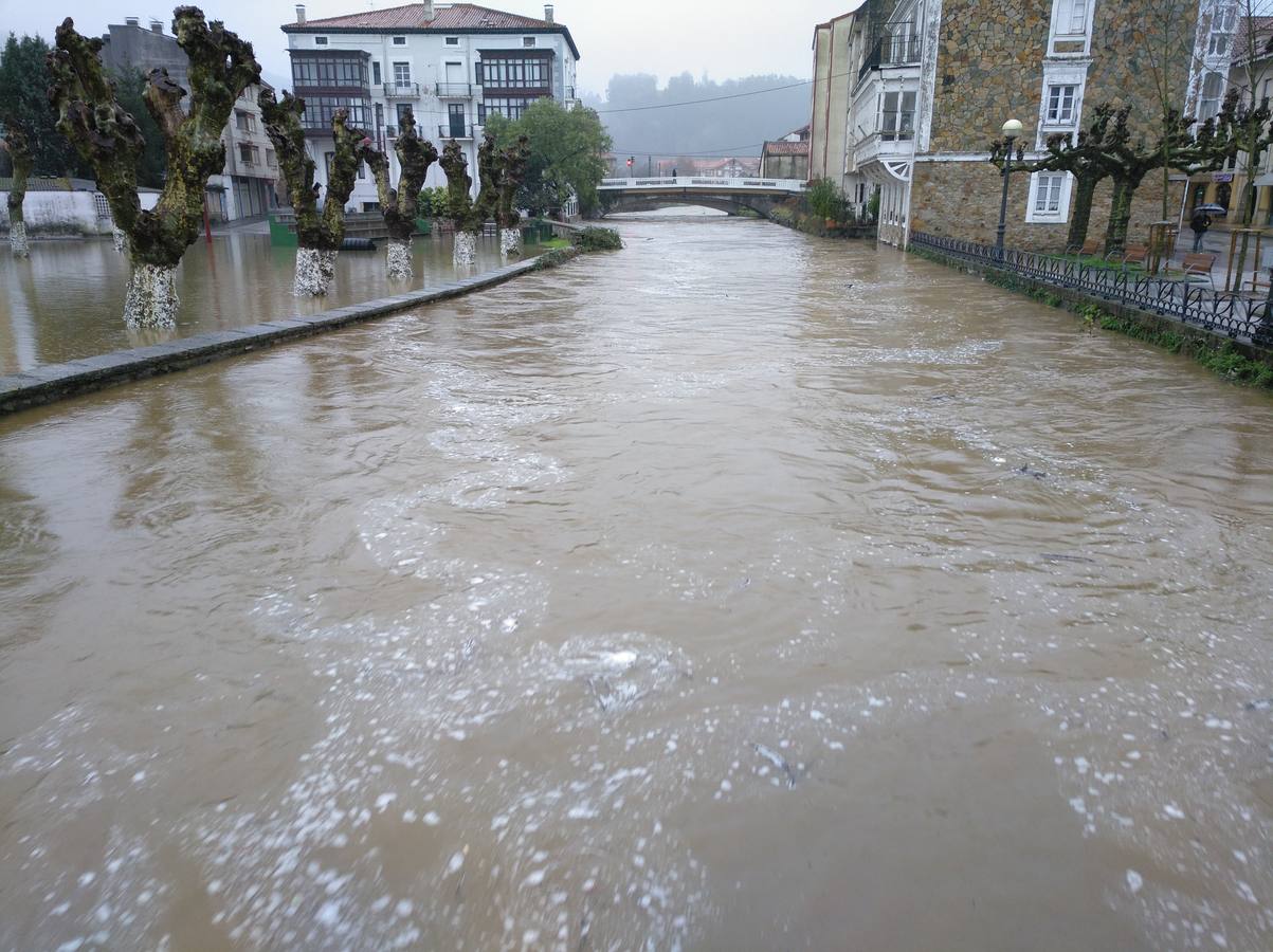 Imágenes de las inundaciones en las zonas de Ampuero y Soba