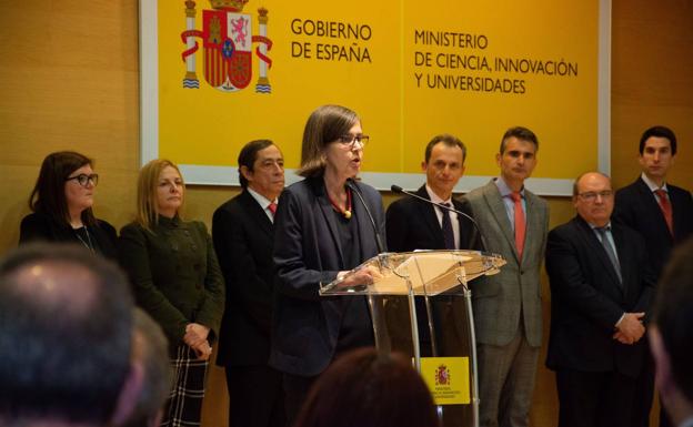 Morán toma posesión como rectora de la UIMP con un alegato al papel de la mujer en la academia