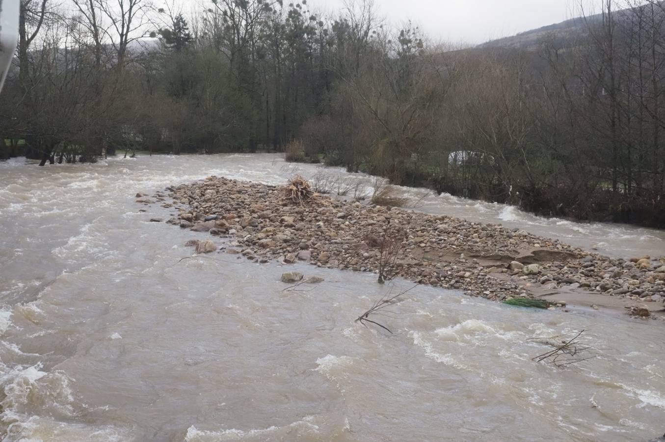 Río Besaya, este viernes.