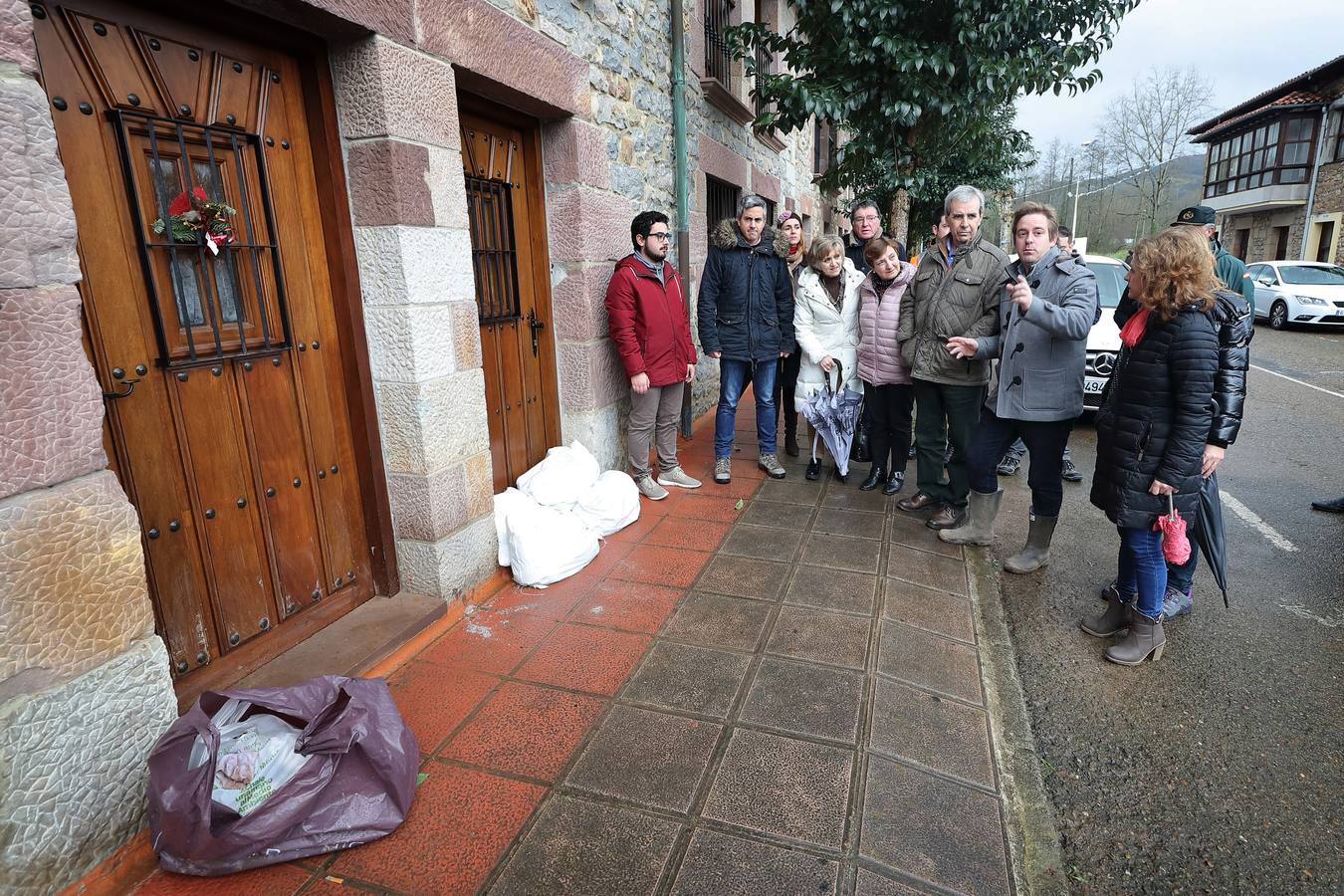 Fotos: La ministra de Sanidad visita las zonas afectadas por las inundaciones