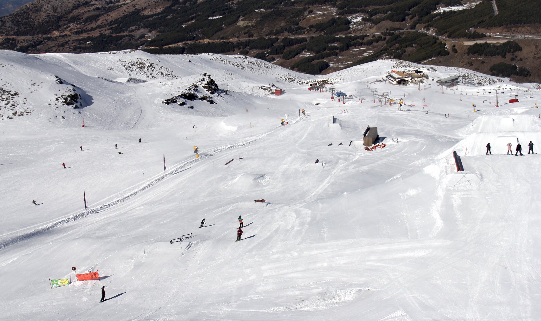 El Snowpark Sulayr es uno de los más completos del país
