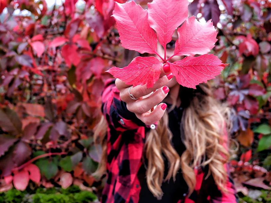 La joven, natural de Torrelavega, comparte fotografías muy vinculadas a la naturaleza o con ella como protagonista, siempre en una actitud positiva