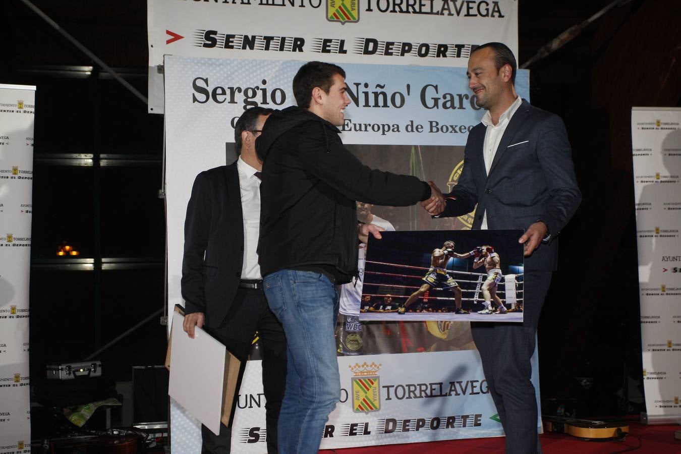 Fotos: Torrelavega homenajea a Sergio &#039;El Niño&#039; García por retener el título de campeón del Europa de peso superwelter