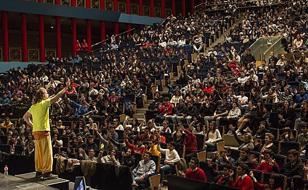 La pasada edición del Congreso, con el Palacio de Festivales a rebosar de público joven.
