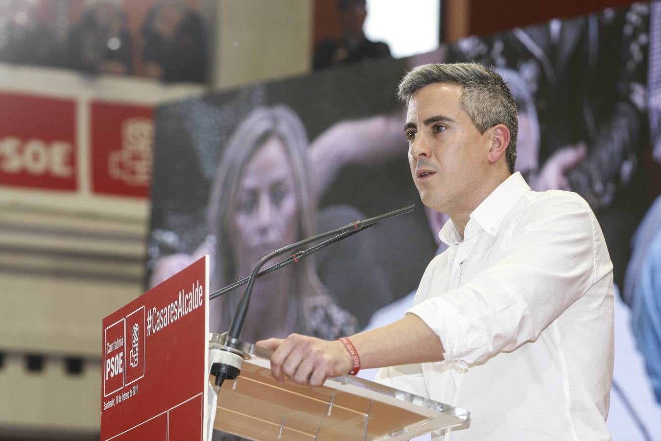 Fotos: Pedro Sánchez presenta a casares como candidato a la alcaldía de Santander