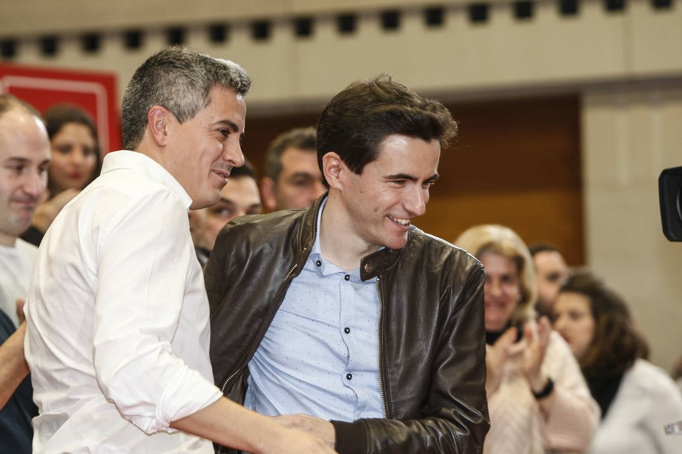 Fotos: Pedro Sánchez presenta a casares como candidato a la alcaldía de Santander