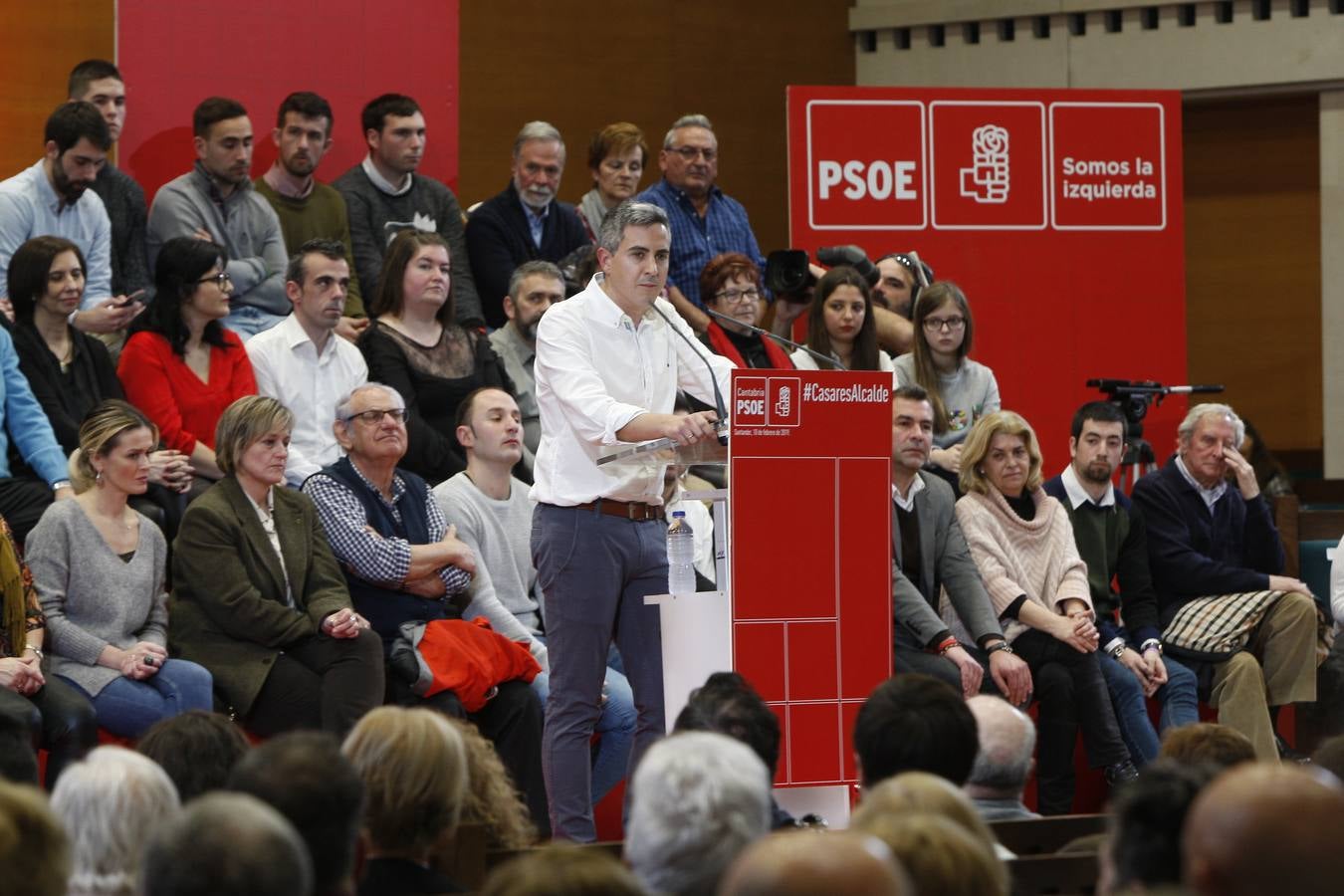 Fotos: Pedro Sánchez presenta a casares como candidato a la alcaldía de Santander