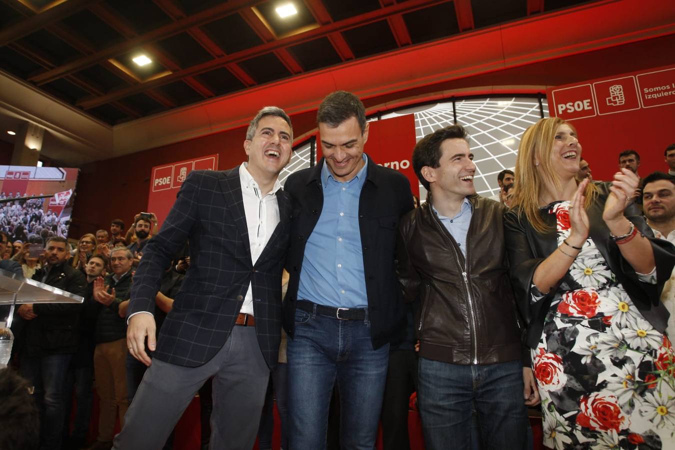 Fotos: Pedro Sánchez presenta a casares como candidato a la alcaldía de Santander